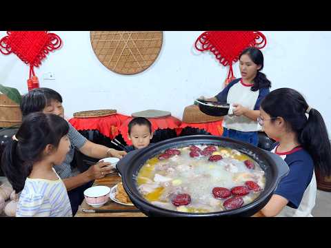 Видео: Собирайте каштаны, горшочек каштанового свиного рубца и куриный суп, особенно ароматный.