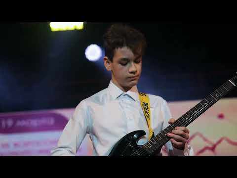 Видео: Ностальгия -Черный кофе. Исполняет Юра Иванов (Робинзон)