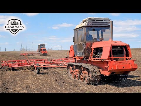 Видео: Редкий гусеничный трактор ВТ-150 - наследник ДТ-75, ВТ-100 и ДТ-175! Культивация на двух тракторах!