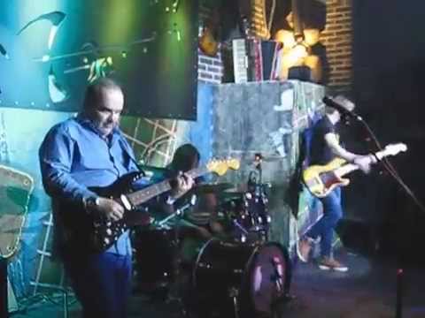 Видео: Черный кофе - Листопад и Звездный водоем (Glastonberry, 2015.06.26)