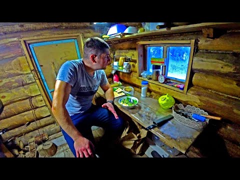 Видео: 🏕 Один в Тайге.Ночёвка в Лесной Избе.Супер суп и Жареная Щука на Печке.Принёс вещи для лесного дома