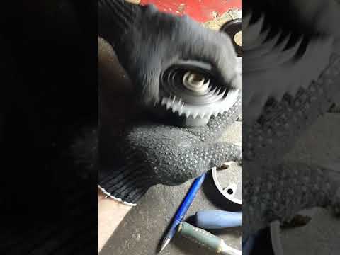 Видео: Ремонт двигателей в Волгограде.Как работает Vanos BMW N52 и его устройство