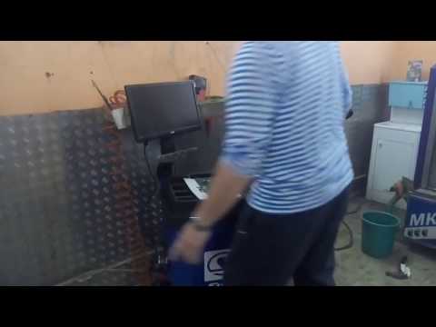 Видео: Обзор Балансировочный станок Сивик СБМП 40 Альфа Люкс Wheel balancer Sivik Alpha LUX
