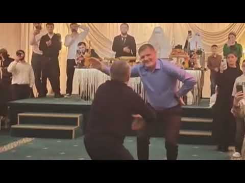 Видео: Ҳимматихудо ва Беҳзод Амрихудоев дар тӯй, Октябрь 2025, ш.Маскав