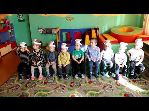 Видео: Подвижная игра "Воробышки и автомобиль" /первая младшая группа/воспитатель  Пименова Л С