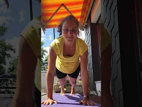 Видео: Yoga- Sunny Flow - йога 45 мин - средний/продвинутый уровень