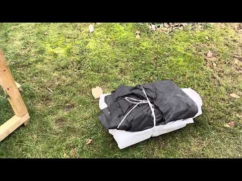 Видео: Подготовка персика к зиме в Сибири.