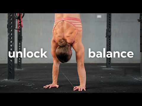 Видео: Как перестать падать из стойки на руках