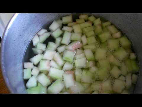 Видео: цукаты из арбузных корок
