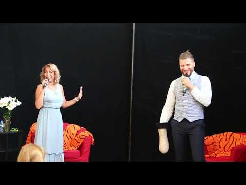 Видео: Ростислав Колпаков и Агата Вавилова Валенки