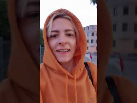 Видео: ЧЕХИЯ, РАБОТА НА ШВЕЙНОЙ ФАБРИКЕ , РАБОТА В ЧЕХИИ