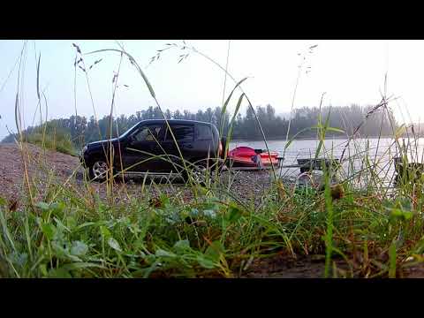 Видео: Спуск лодки  Allaska-360 Drive lux и просто Амыл.