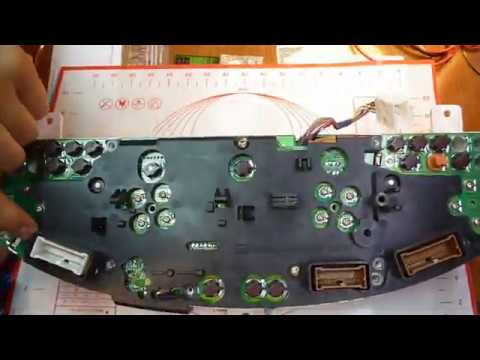 Видео: Ремонт панели приборов Nissan