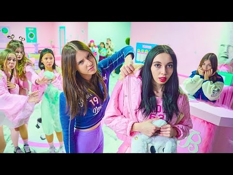 Видео: ТИМ ЧИРЛИДЕРКИ Bunny на ивици распада! 💔 Ко је избачен из школе због тајне везе?✨ Диана Схов