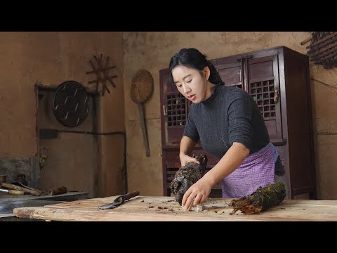 Видео: Тремелла | Тремеллы, распустившиеся в траве. Вроде обычная, но в ней вся зима.