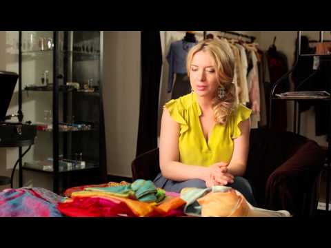 Видео: Советы стилиста: как правильно подбирать платки и палантины под определенный типаж