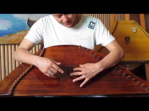 Видео: Уроки игры на гуслях. Урок 2.Мажорные-минорные аккорды