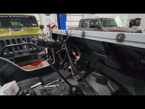 Видео: Установка жгута проводов CJ5, часть 2