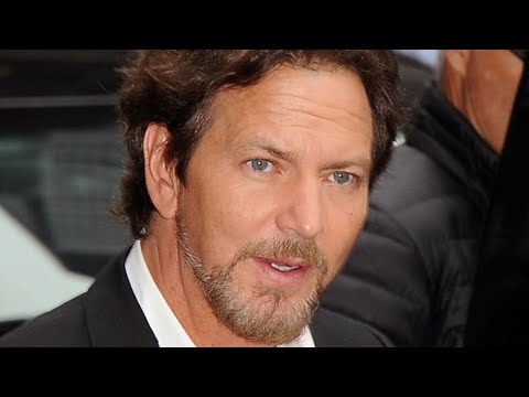 Видео: Правда о жизни лидера группы Pearl, Эдди Веддера