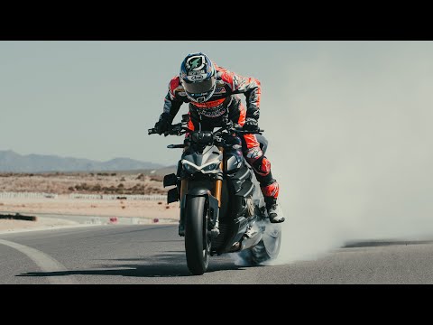 Видео: Лучший ли это мотоцикл для трек-дня? Ducati V4S Streetfighter 2023 года