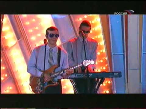 Видео: Жанна Агузарова - А снег идет