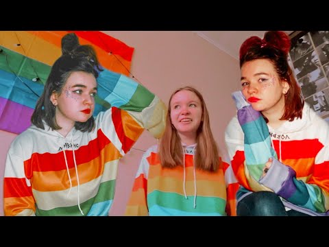 Видео: Распаковка и обзор мерча Алёны Швец//автор канала😳//20.01.2021//худи "лов винкс",браслетик от Алёны✨