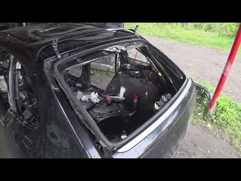 Видео: Как снять крышку багажника и стекло Porsche Cayenne [Порше Кайен] VW Touareg [Туарег]