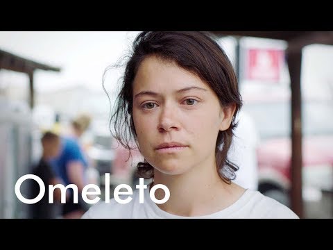 Видео: ДУШИ ПОЛНОТЫ | Omeleto