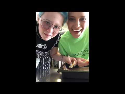 Видео: Глюк'oZa и её дочь Лида в прямом эфире в Инстаграме (март 2020 года)