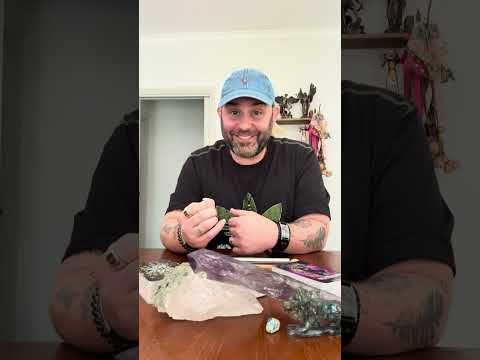 Видео: Я с кем-то разговариваю! 🖤✨🪶👁️