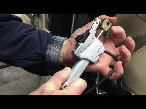 Видео: Mercedes R129 SL-класса — Глава 6 — Замена цилиндров выдвижения дуги