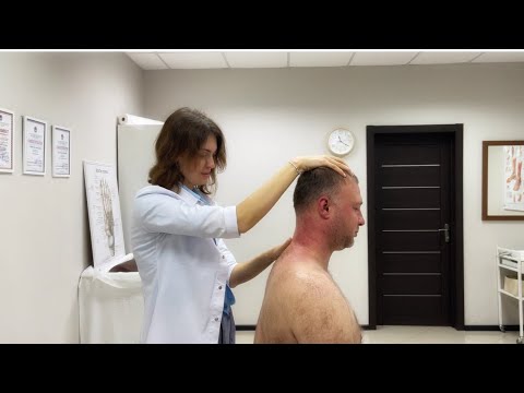 Видео: ASMR Правка позвоночника в стиле народной медицины