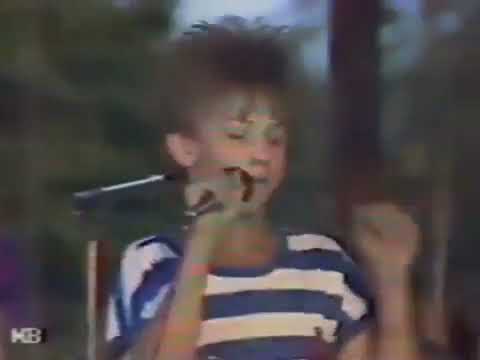 Видео: Мама - Глупые Снежинки (1989)