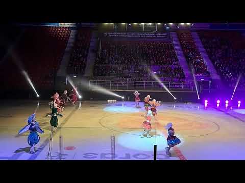 Видео: Ледовое шоу Ирины Слуцкой "Двенадцать месяцев". Сцена "В королевском дворце"