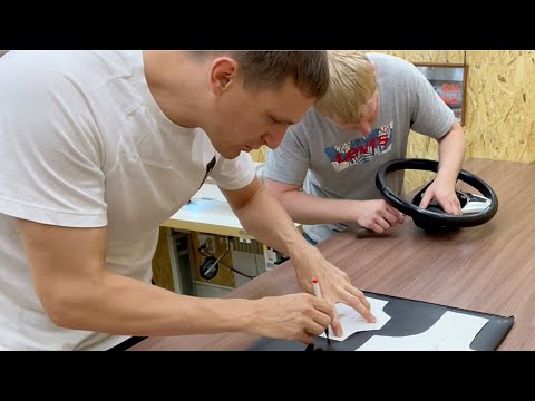 Видео: Приехал ученик из далека, учимся перетягивать руль.