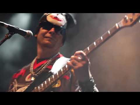 Видео: Бахыт-Компот | Итал-танцпол, Мама Мария, Роняя айфоны (Live 31 января)