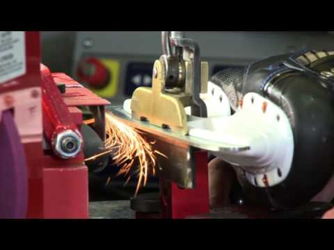 Видео: 4ProSport - BLADEMASTER SHARPENING - Основы заточки Blademaster