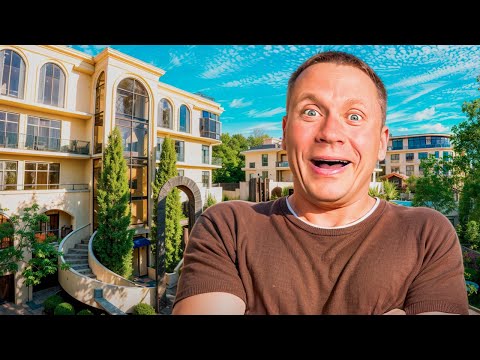 Видео: "Умный" бутие-отель на первой береговой: номер с ремонтом и частный пляж в HIVE COSMOS SELECTION