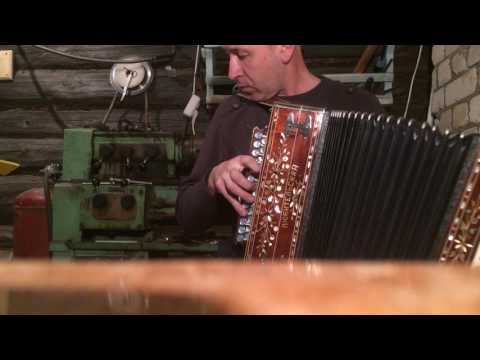 Видео: Гармонь мастеровая