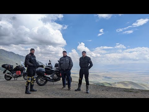 Видео: Мотопутешествие на Памир на Honda NC700X и CFMoto 650MT. День 8 и 9