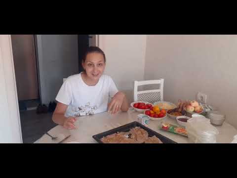Видео: Готовлю нежнейшие куриные отбивные в духовке,и конечно поговорить)👍😋
