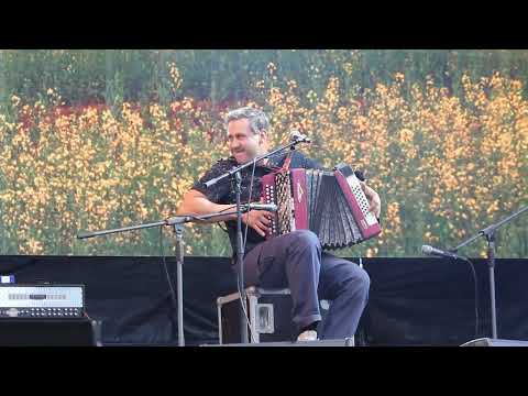 Видео: ИГОРЬ РАСТЕРЯЕВ. Песня Вахтовика. Воздух Карелии 2024.