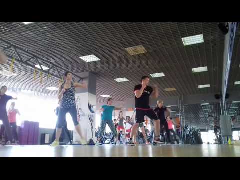 Видео: Тай-бо аэробика. Cardio Kick Boxing (удар по лишним килограммам 30)