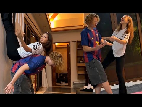 Видео: Растягивает Лину в йоге / Спросил Лину про её видео с Оранжевого Сайта / Энзай стрим