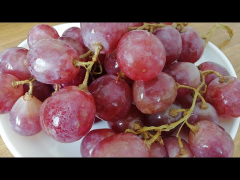 Видео: АСМР ИТИНГ 😋 КРУПНЫЙ 🍇 ВИНОГРАД 👍