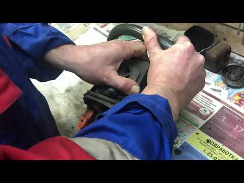 Видео: Хускварна 142. Задрало поршень.Ремонт