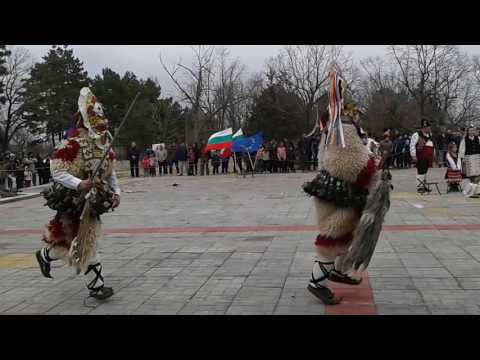 Видео: 25.02.2017 МАСКАРАДНИ КУКЕРСКИ КАРНАВАЛ С.ГЛУШНИК  ВЪВ  С.ТРАПОКОВО