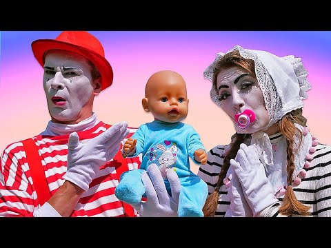 Видео: Куклы БЕБИ БОН и Друзья! - Игры для девочек дочки матери с Baby Born. Смешные видео игры одевалки