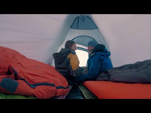 Видео: Зимна палатка на х.Безбог