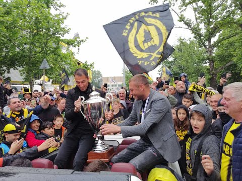 Видео: "Жълто-черно" шествие заля Пловдив, хиляди празнуват с Ботев